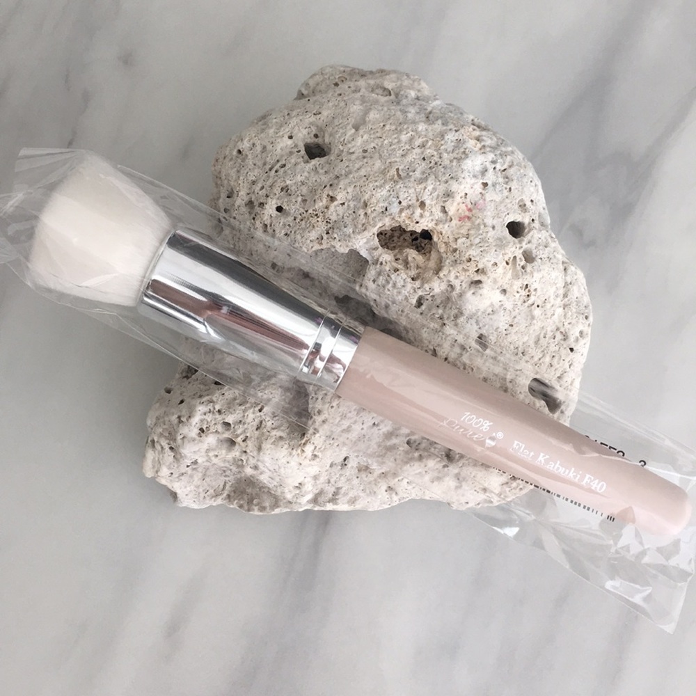 100 Percent Pure Flat Top Kabuki F40 makeup brush
